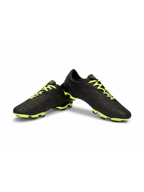 Dominator football shoes