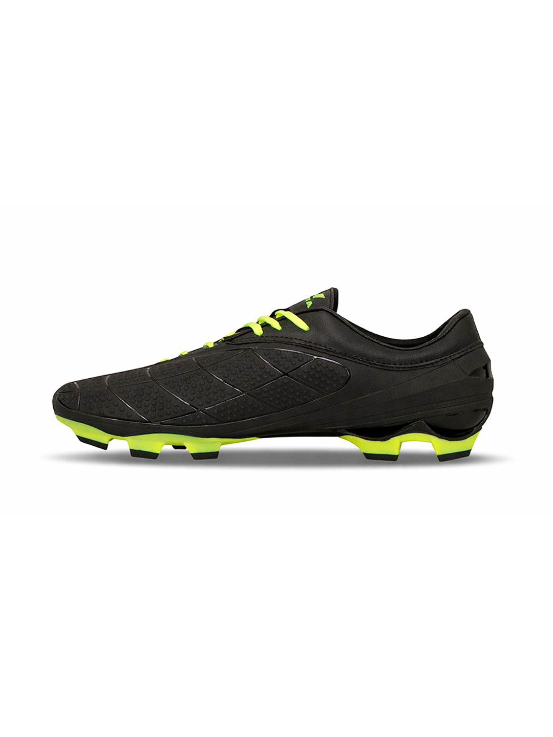 Dominator football shoes